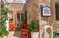 Akrolithos Ferienwohnungen In Ierapetra bieten die Flexibilität und Unabhängigkeit einer voll möblierten Ferienwohnung und zugleich den Komfort und Service eines Hotelbetriebes.