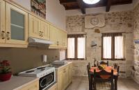Akrolithos Ferienwohnungen In Ierapetra bieten die Flexibilität und Unabhängigkeit einer voll möblierten Ferienwohnung und zugleich den Komfort und Service eines Hotelbetriebes.